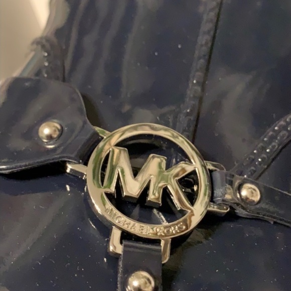 NEW! Michael Kors rubber rain boot. Deep Navy Blue Like New - Picture 5 of 5